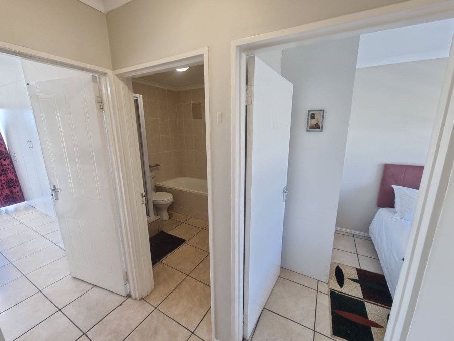 To Let 3 Bedroom Property for Rent in Big Bay Western Cape